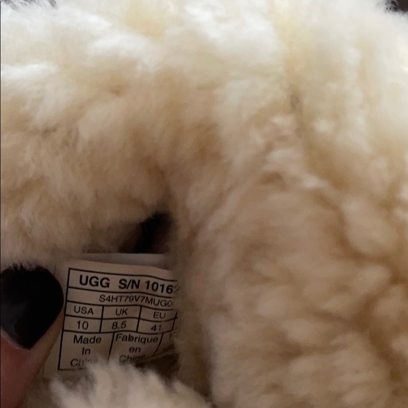 Bailey Button Ugg boots - Picture 4 of 7